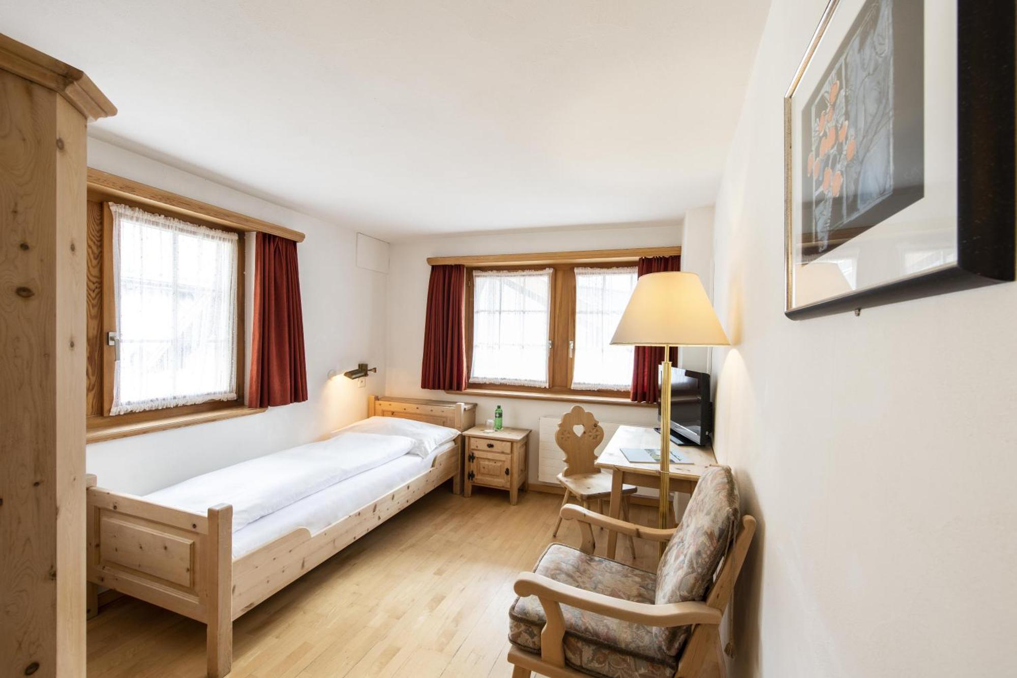 Historic Hotel Crusch Alva Цуоц Номер фото